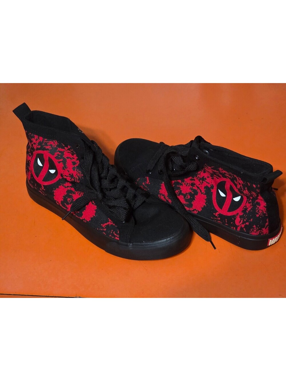 Marvel Deadpool Logo Hi-Top Sneakers